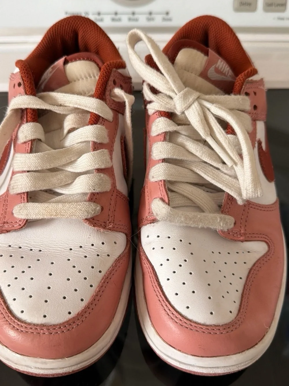 Nike Kids White and Pink Low-Top Sneakers